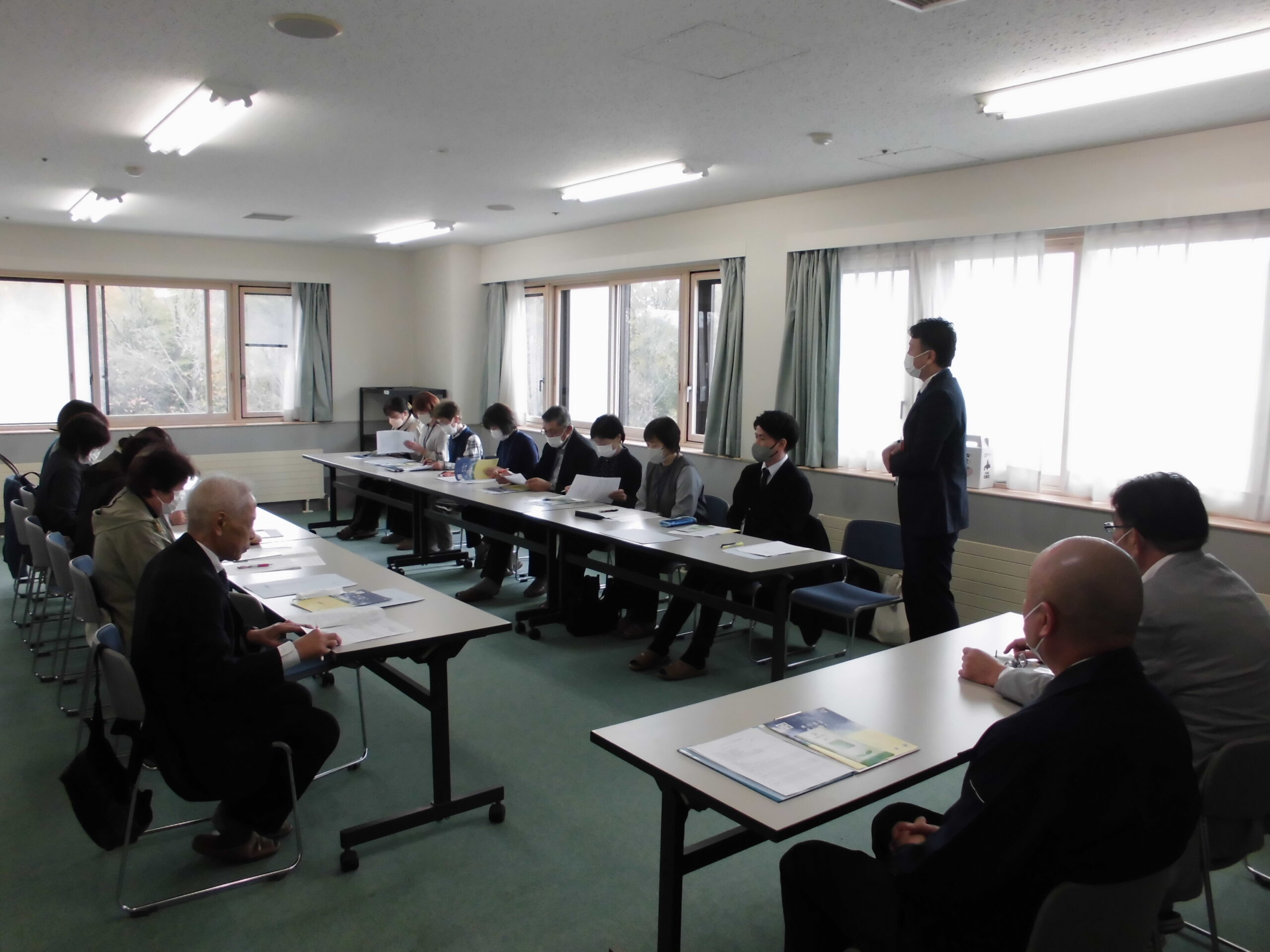 和寒町民生委員の方々が施設見学に来られました