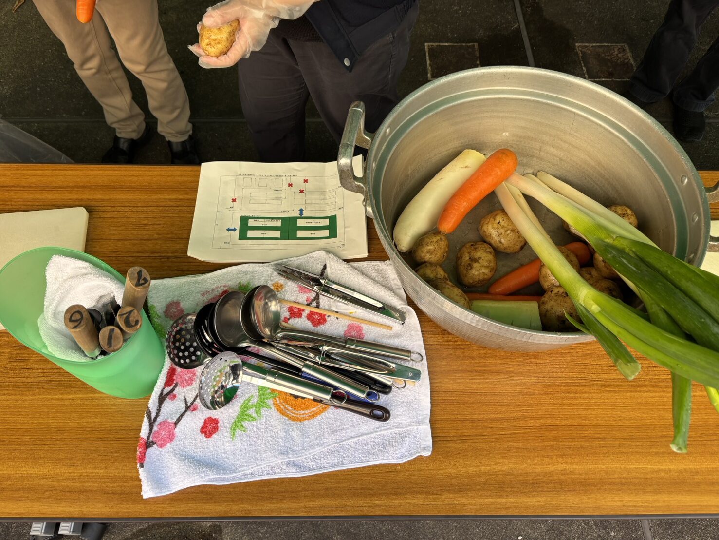 炊き出し訓練を実施しました:エイト・法人本部