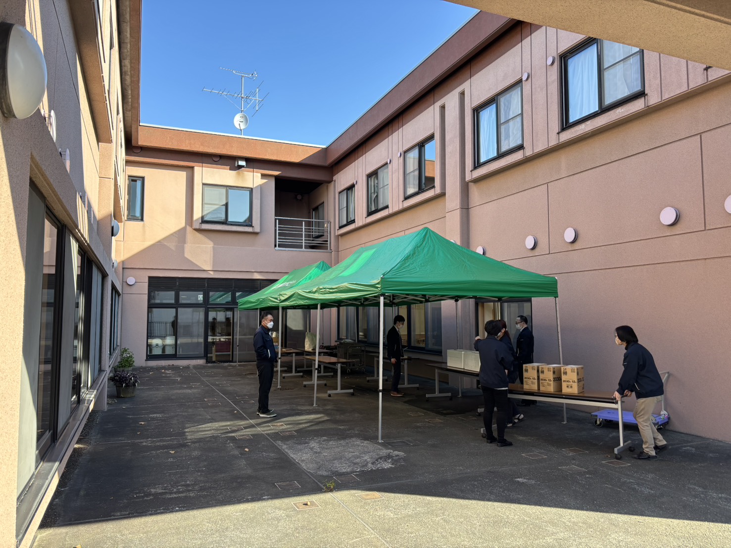 炊き出し訓練を実施しました:エイト・法人本部