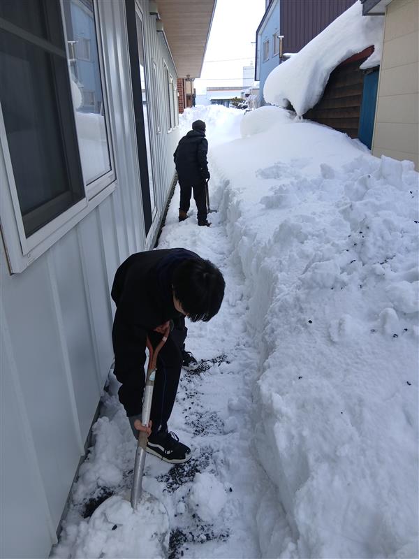 北広島西高1年生のみなさん、除雪ありがとうございます！